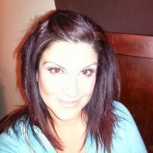 Meet your Posher, Monique